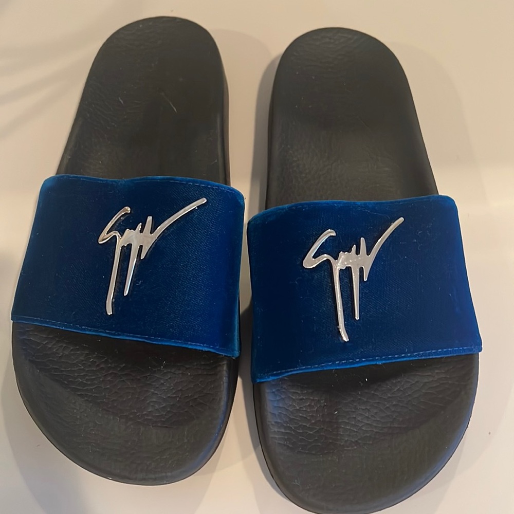 Authentic Giuseppe’s men’s slippers, size 42